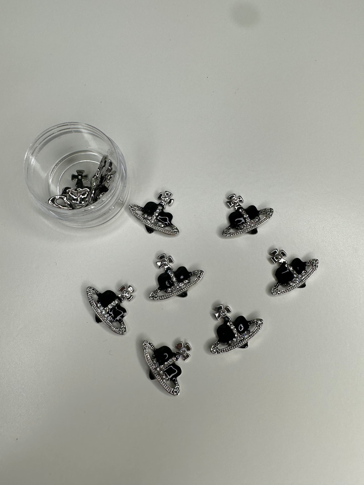 BLACK HEART SHUTTLES (10pcs)